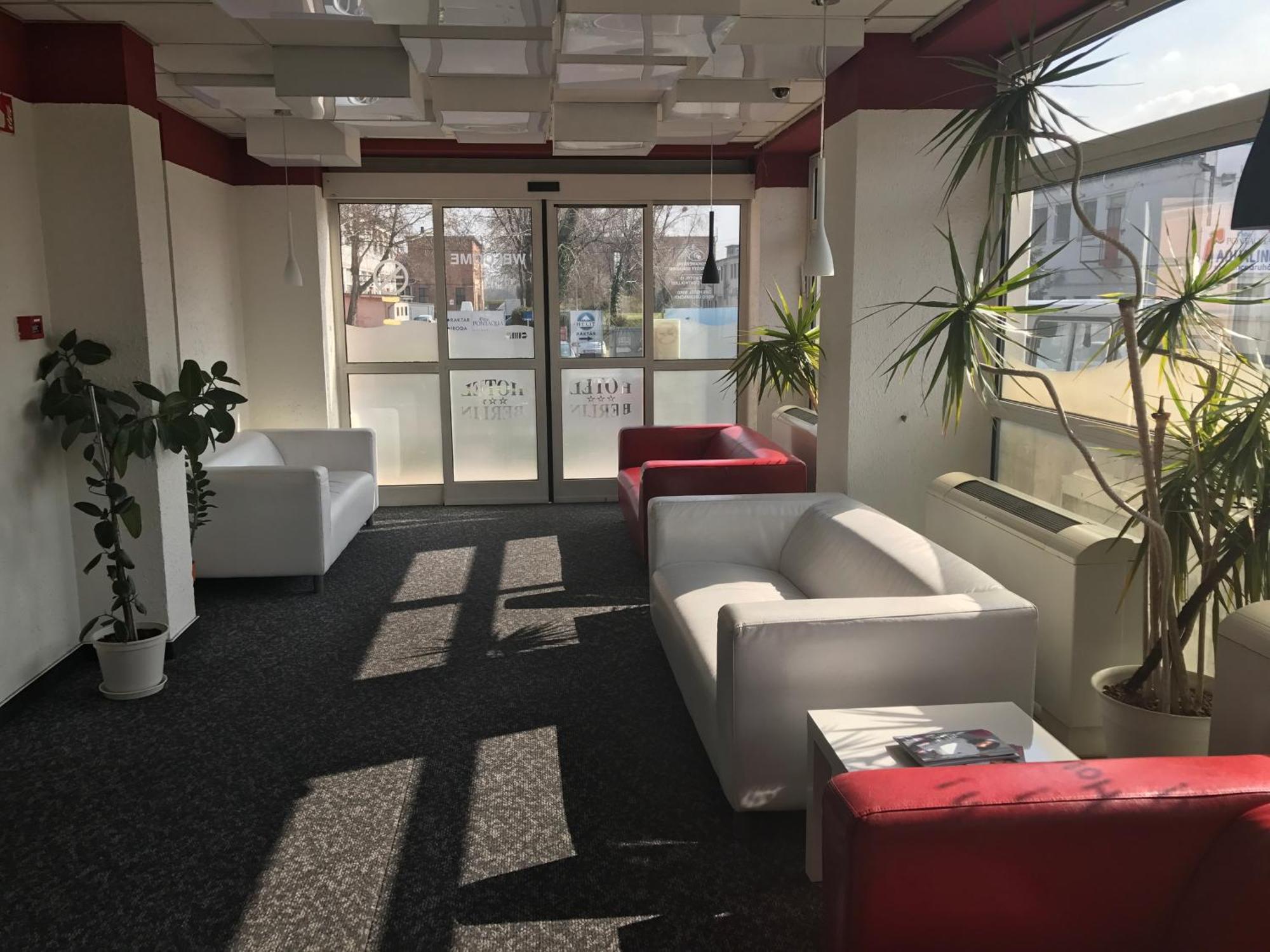 Only 15 Minutes To City Center, Free Secure Parking Budapeste Exterior foto