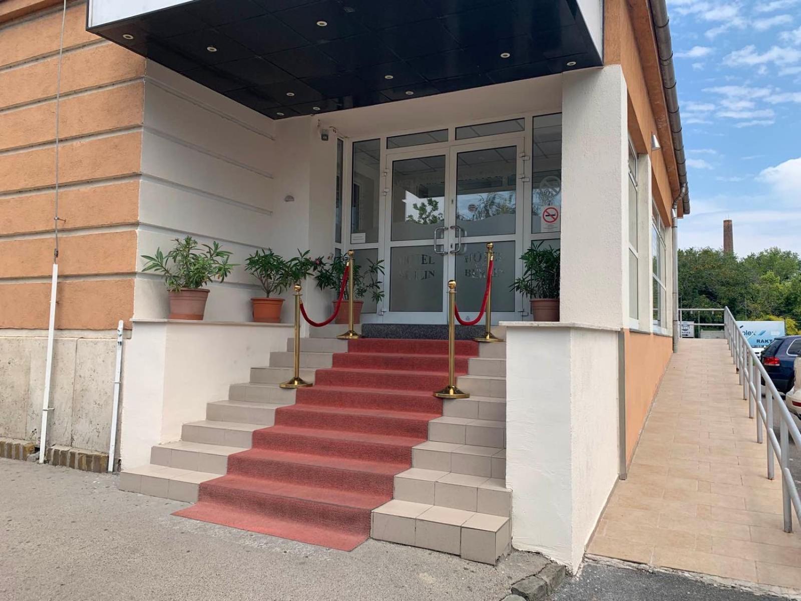 Only 15 Minutes To City Center, Free Secure Parking Budapeste Exterior foto